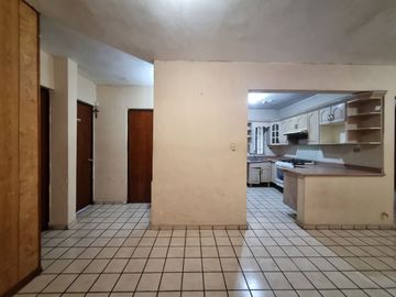 CASA EN VENTA EN LAS VILLAS, GUADALUPE, N.L.