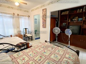 Gran oportunidad de adquirir casa en Fraccionamiento  Palma Real Casa en esquina por tan solo $840,000