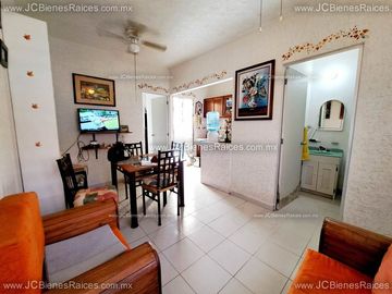 Gran oportunidad de adquirir casa en Fraccionamiento  Palma Real Casa en esquina por tan solo $840,000