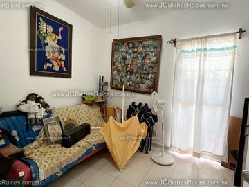 Gran oportunidad de adquirir casa en Fraccionamiento  Palma Real Casa en esquina por tan solo $840,000