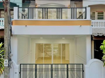 FOR SELL townhouse Baan Kritiya 3 MRT-Wong Sawang CX-114204