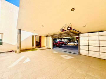 Casa en venta con jardín en calle Fuentes de Trevi CLUB DE GOLF LAS FUENTES