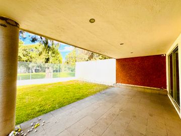 Casa en venta con jardín en calle Fuentes de Trevi CLUB DE GOLF LAS FUENTES