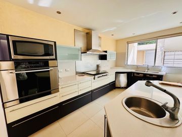 Casa en venta con jardín en calle Fuentes de Trevi CLUB DE GOLF LAS FUENTES