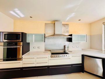 Casa en venta con jardín en calle Fuentes de Trevi CLUB DE GOLF LAS FUENTES