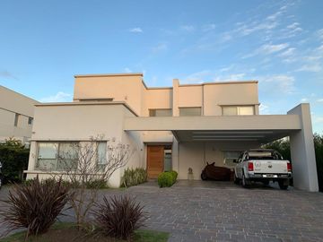 Casa - Nuevo Quilmes