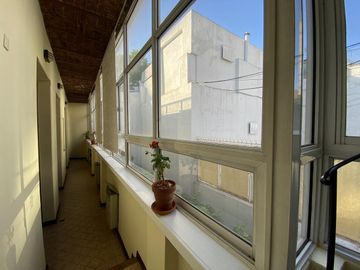 HERMOSO PH 6 AMBIENTES CON TERRAZA Y QUINCHO
