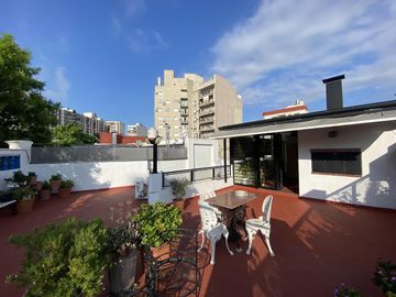 HERMOSO PH 6 AMBIENTES CON TERRAZA Y QUINCHO