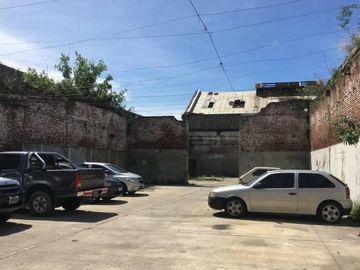 Deposito en Venta, sobre la Calle Chacabuco al 100, Avellaneda
