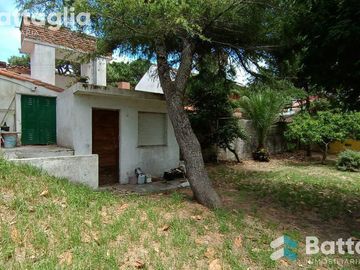 CASA 4 AMB A UNA CADRA DE AV SB- San Bernardo Del Tuyu
