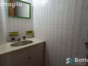 CASA 4 AMB A UNA CADRA DE AV SB- San Bernardo Del Tuyu