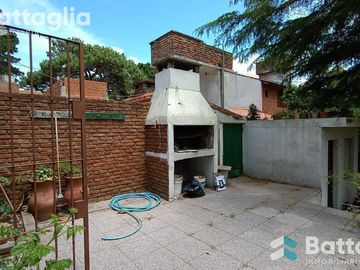 CASA 4 AMB A UNA CADRA DE AV SB- San Bernardo Del Tuyu