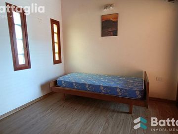 CASA 4 AMB A UNA CADRA DE AV SB- San Bernardo Del Tuyu