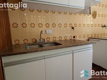 CASA 4 AMB A UNA CADRA DE AV SB- San Bernardo Del Tuyu