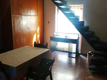 Casa al FTE con 2 dorm y casa al C/FTE con 3 dorm en 2 plantas. Ideal 2 familias. R de Escalada