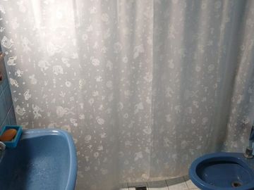 Casa al FTE con 2 dorm y casa al C/FTE con 3 dorm en 2 plantas. Ideal 2 familias. R de Escalada