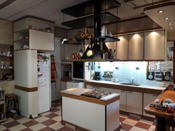Casa en venta - 3 dormitorios 2 baños - pileta patio - 467mts2 - Ituzaingó