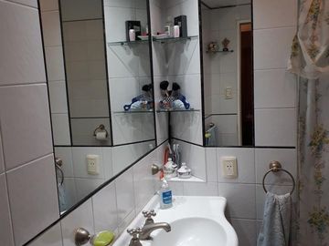 Casa en venta - 3 dormitorios 2 baños - pileta patio - 467mts2 - Ituzaingó