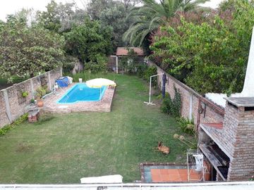 Casa en venta - 3 dormitorios 2 baños - pileta patio - 467mts2 - Ituzaingó