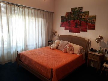 Casa en venta - 3 dormitorios 2 baños - pileta patio - 467mts2 - Ituzaingó
