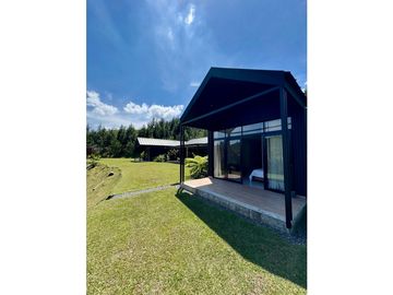 Vendo espectacular Casa Campestre en El Retiro Antioquia