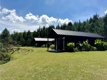 Vendo espectacular Casa Campestre en El Retiro Antioquia