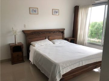 Santa Verónica - Cabaña Amoblada -  de Tres Pisos en Venta. Atlántico