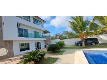 Santa Verónica - Cabaña Amoblada -  de Tres Pisos en Venta. Atlántico