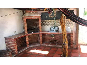 Santa Verónica - Cabaña Amoblada -  de Tres Pisos en Venta. Atlántico