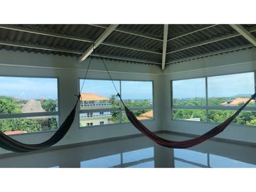 Santa Verónica - Cabaña Amoblada -  de Tres Pisos en Venta. Atlántico