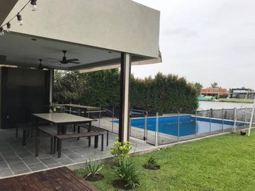 Casa en venta, Barrio Barbarita