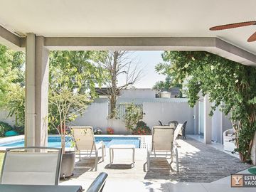 Casa venta - 2 dormitorios 3 baños - Cochera - Pileta - 230mts2 - City Bell, La Plata
