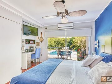 Casa venta - 2 dormitorios 3 baños - Cochera - Pileta - 230mts2 - City Bell, La Plata