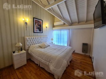 Tandil al 4800 triplex 4 ambs, patio, parrilla y cochera