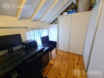 Tandil al 4800 triplex 4 ambs, patio, parrilla y cochera
