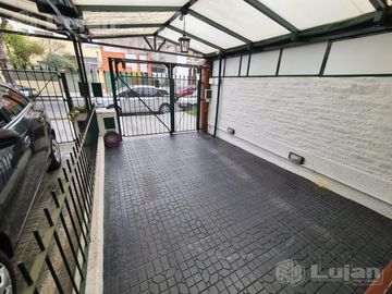 Tandil al 4800 triplex 4 ambs, patio, parrilla y cochera