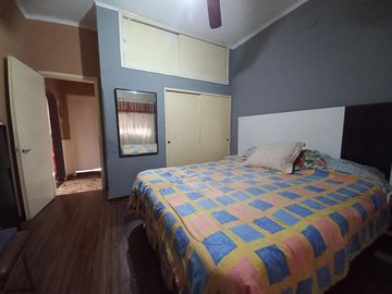 VENTA Casa tipo PH al frente- Valentín Alsina