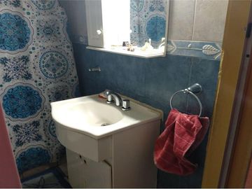 VENTA Casa tipo PH al frente- Valentín Alsina