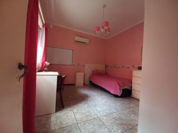VENTA Casa tipo PH al frente- Valentín Alsina