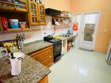 Casa 4 ambientes en venta Ituzaingó Norte