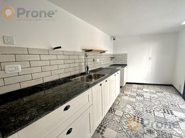 Casa de 3 dormitorios. Quincho. Terraza exclusiva. Barrio Abasto