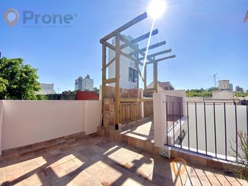 Casa de 3 dormitorios. Quincho. Terraza exclusiva. Barrio Abasto