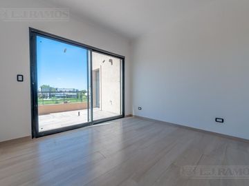 Casa en venta - El Canton -Norte- PG