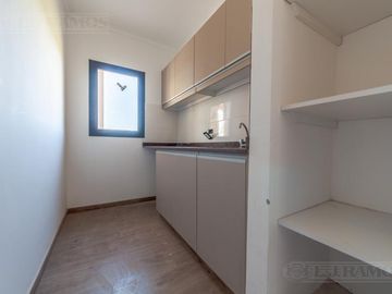 Casa en venta - El Canton -Norte- PG