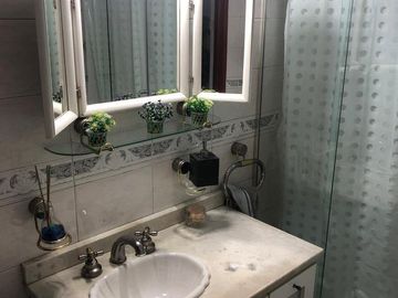 Casa 6 ambientes en Venta en  Florencio Varela