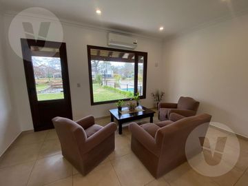 Casa en venta - Barrio Saint Thomas Este, Canning