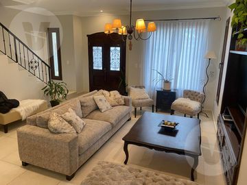 Casa en venta - Barrio Saint Thomas Este, Canning