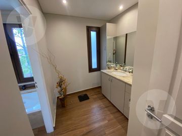 Casa en venta - Barrio Saint Thomas Este, Canning