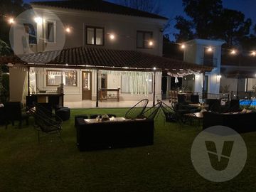 Casa en venta - Barrio Saint Thomas Este, Canning