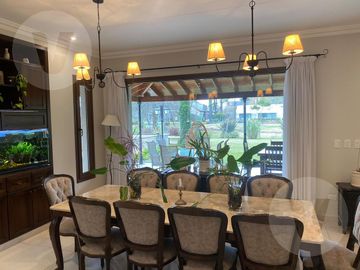 Casa en venta - Barrio Saint Thomas Este, Canning